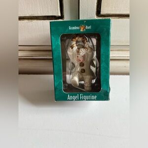 Grandeur Noel Porcelain Snow Angel Figurine Wreath Christmas Decor Gold accents